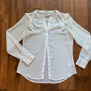 White button down women’s work top with sophisticated stylish details
